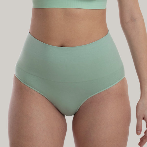 Smoothing At Waist Brief